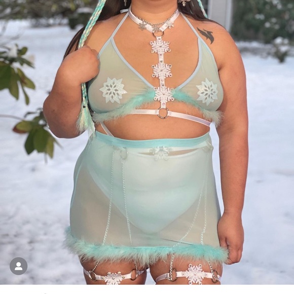 Honeiibeth Ice Queen Harness Set - Picture 1 of 4
